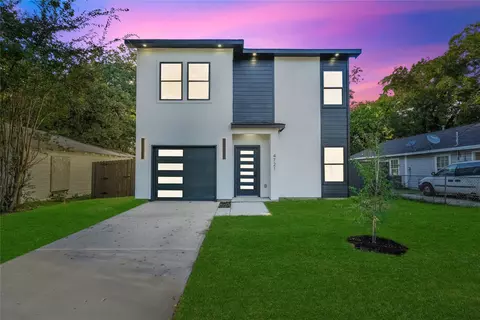 4721 Zealand St, Dallas, TX 75216