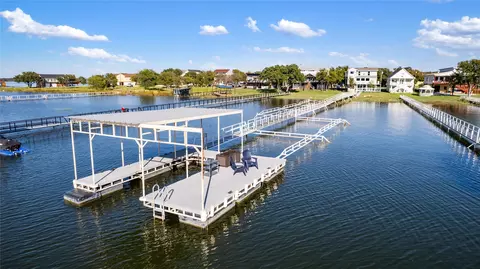 201 Hawk Ln, Brownwood, TX 76801