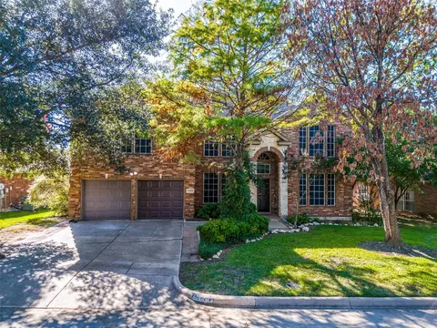 7624 Creek Meadows Dr, Fort Worth, TX 76133