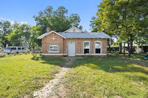 803 N And 805 N Morocco Ave, Dallas, TX 75211