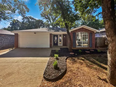 1209 Hidden Creek Dr, Mansfield, TX 76063