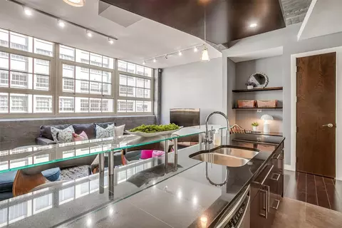 2600 W 7th St #1409, Fort Worth, TX 76107