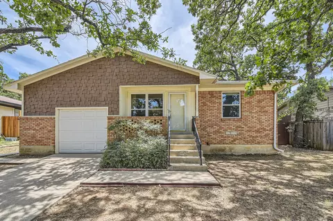 2011 Mercedes Rd, Denton, TX 76205