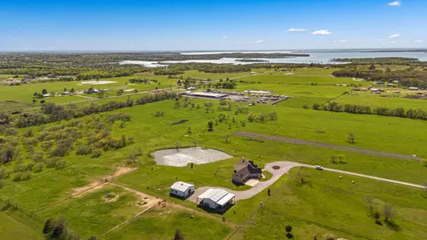 9671 Jordan Moore Rd, Pilot Point, TX 76258 photo 36