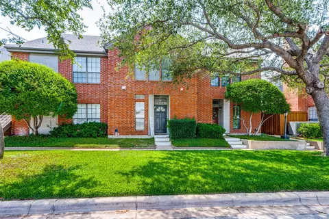 2302 Kenley St, Fort Worth, TX 76107