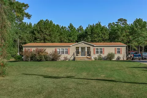 333 Merrill Ln, Benton, LA 71006