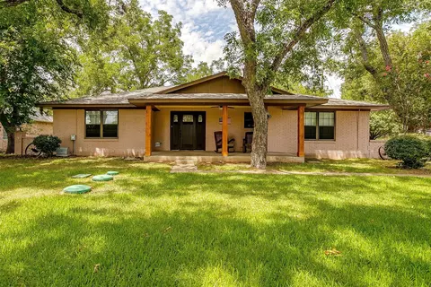9605 Bellechase Rd, Granbury, TX 76049