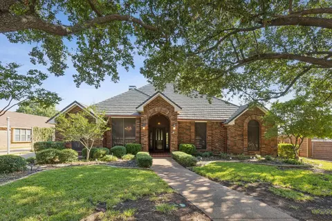3212 Evan Dr, Hurst, TX 76054