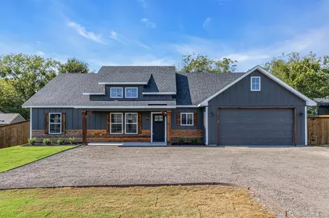 303 N Main St, Godley, TX 76044