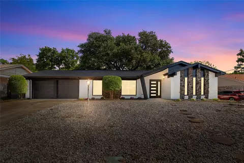 1760 Northridge Dr, Hurst, TX 76054