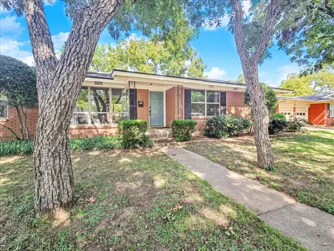 1609 Larkspur Dr, Arlington, TX 76013