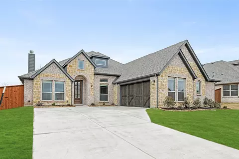 1013 Fairhaven Dr, Midlothian, TX 76065