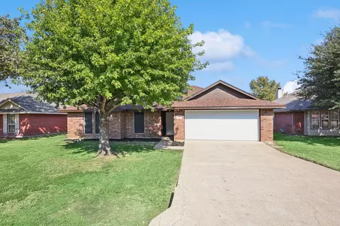 308 Fairfield Ln, Venus, TX 76084