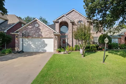 4216 Treehaven Ct, Arlington, TX 76016
