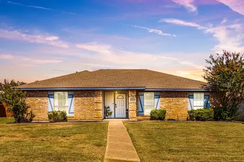 1029 Field Trail Dr, Mesquite, TX 75150