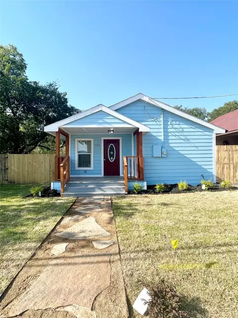 703 N Getzendaner St, Waxahachie, TX 75165