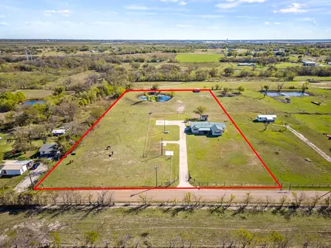 13826 Quail Ln, Terrell, TX 75160