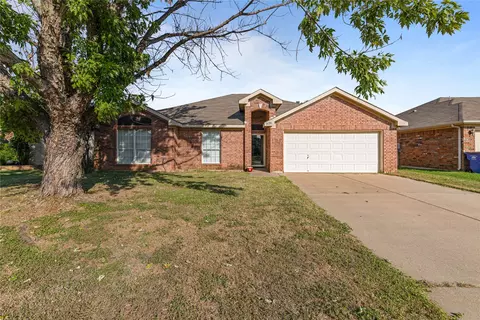 1620 Bertram Dr, Mansfield, TX 76063