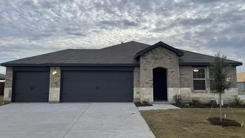 215 Roughrider Trl, Nevada, TX 75173