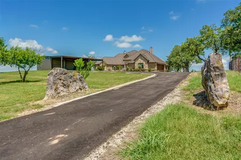 301 Rippy Rd, Weatherford, TX 76088