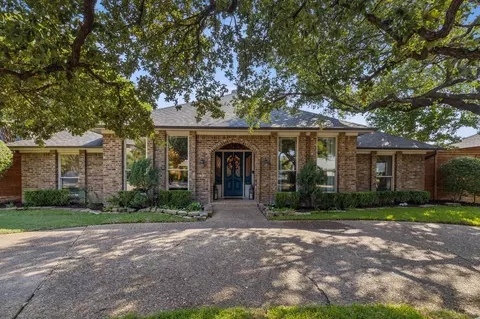 9102 Webb Kay Dr, Dallas, TX 75243