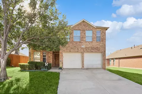 8204 San Jose St, Arlington, TX 76002