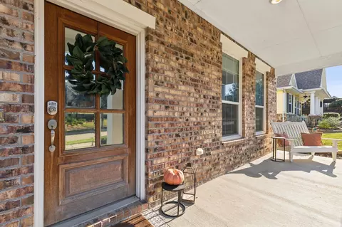 6940 Kingdom Estates Dr, Dallas, TX 75236