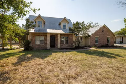 395 Conestoga Trl, Rhome, TX 76078