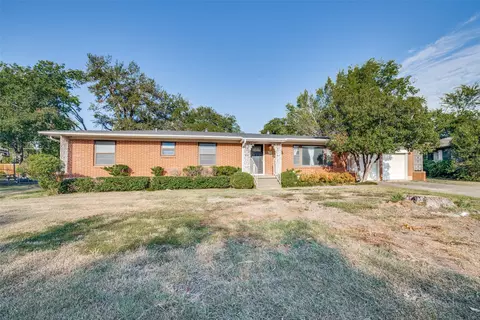 1905 Melody Ln, Garland, TX 75042