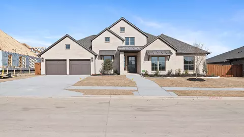 10420 Gray Hills Dr, Fort Worth, TX 76126