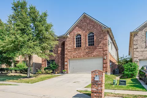 9828 Gessner Dr, Fort Worth, TX 76244