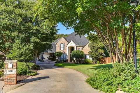 2811 Coldwater Ct, Midlothian, TX 76065