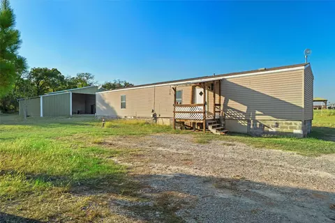 214 Kalinga Dr, Weatherford, TX 76085
