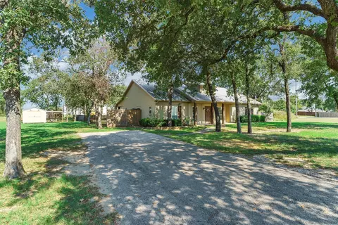 400 E 3rd St, Tolar, TX 76476 photo 3