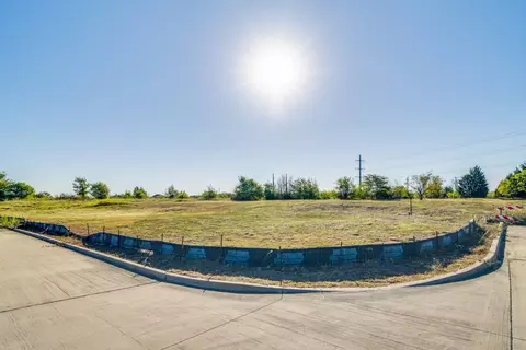 302 Palo Duro Ct, Sunnyvale, TX 75182