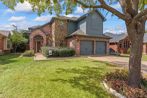 2413 Lakeshore Dr, Flower Mound, TX 75028