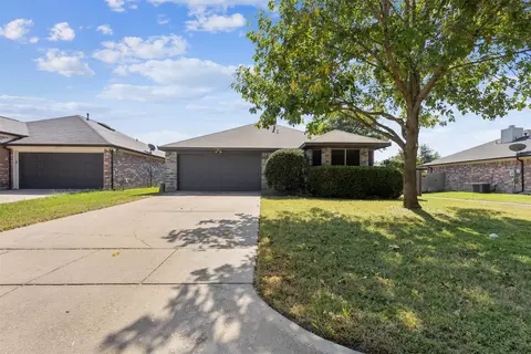 3214 Scenic Glen Dr, Mansfield, TX 76063