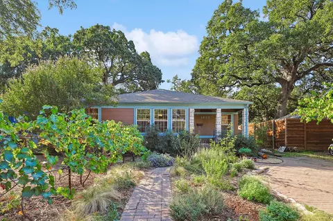 1613 Egan St, Denton, TX 76201