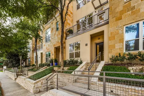 3800 Holland Ave #2, Dallas, TX 75219
