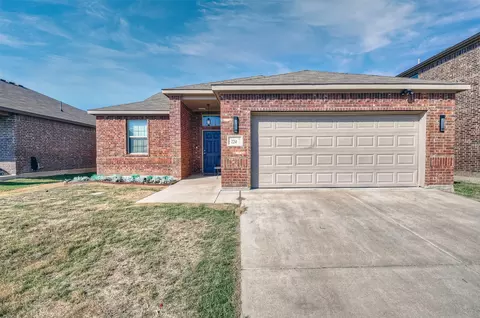 224 Iron Ore Trl, Fort Worth, TX 76131