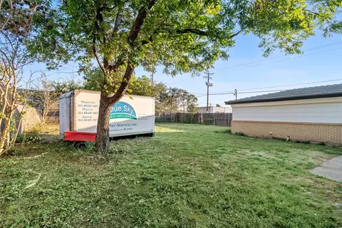 233 Oak Dr E, Hurst, TX 76053 photo 33