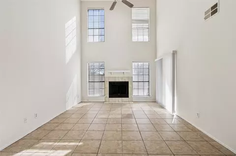 322 W Harwood Rd #C, Hurst, TX 76054