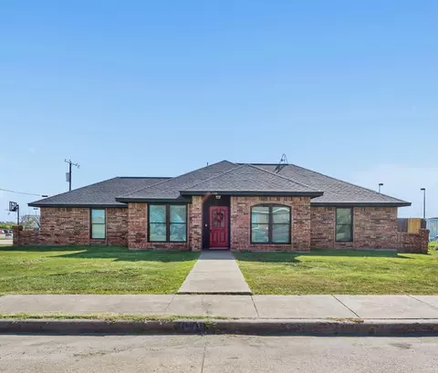 300 Creekside Dr, Ferris, TX 75125