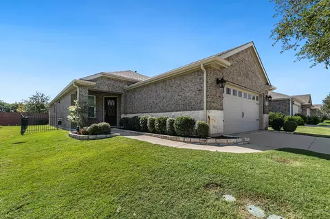 8072 Cool River Dr, Frisco, TX 75036