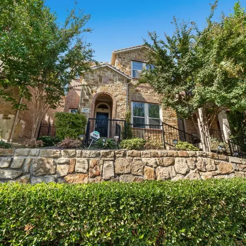 6677 Escena Blvd, Irving, TX 75039