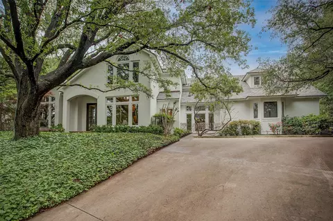 2128 Hidden Creek Rd, Westover Hills, TX 76107