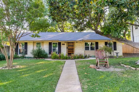9942 Estate Ln, Dallas, TX 75238