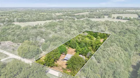 359 Starlight Dr, Whitewright, TX 75491
