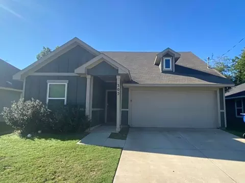 305 Henry St, Waxahachie, TX 75165