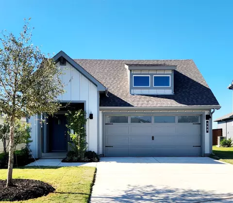 688 Capstone Cir, Granbury, TX 76048